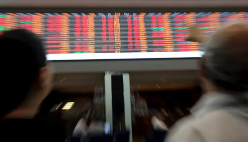 Bolsa perde cerca de R$ 835 bilhões em valor de mercado após vitória de Lula