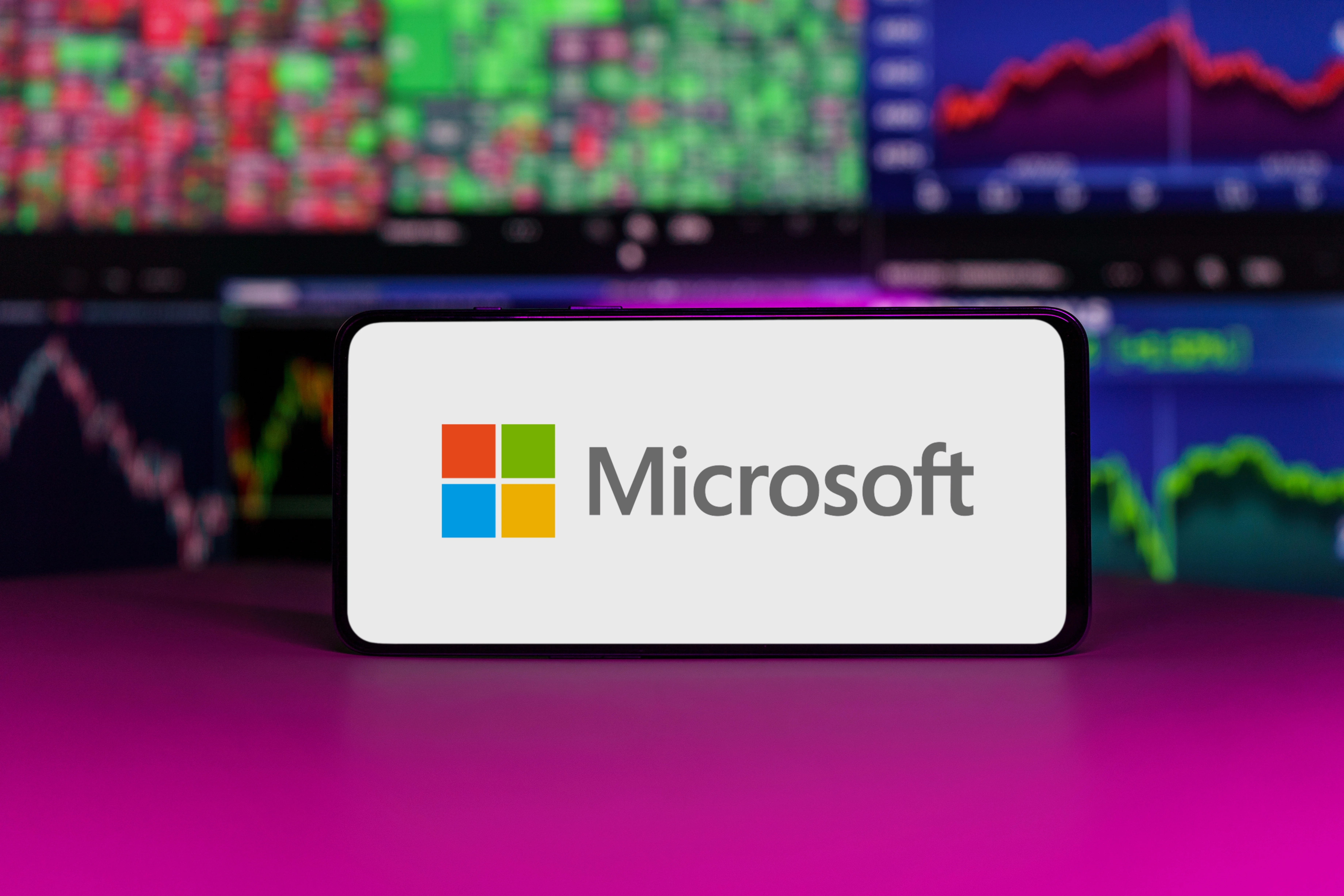 Microsoft oferece demissão voluntária a cerca de 60 mil funcionários em quatro países