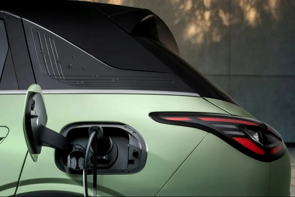 Geely anuncia recarga que leva bateria de carro elétrico de 10% a 70% em 4 minutos