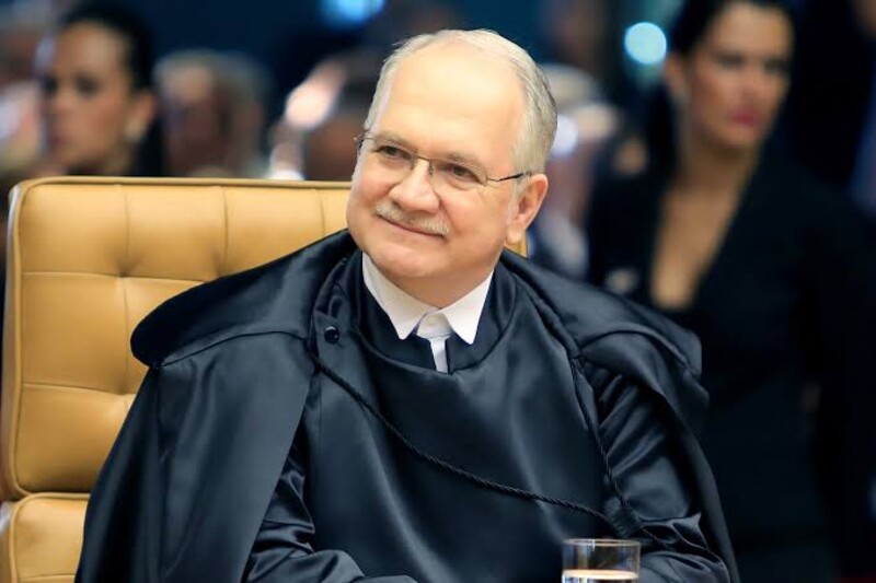 Fachin arquiva mais cinco investigações do Inquérito das Fake News