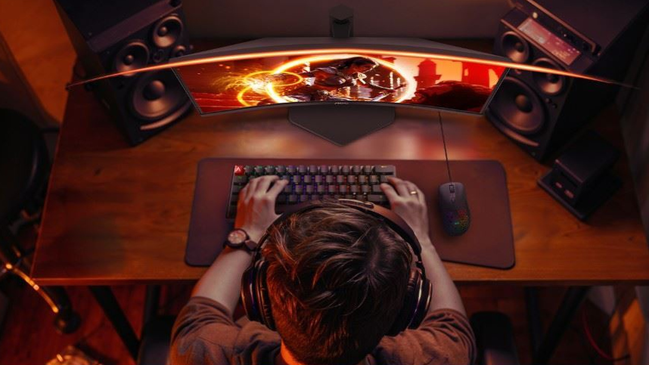 Monitor curvo AOC AGON G4Z de 300 Hz tem 40% de desconto com cupom para membros Prime